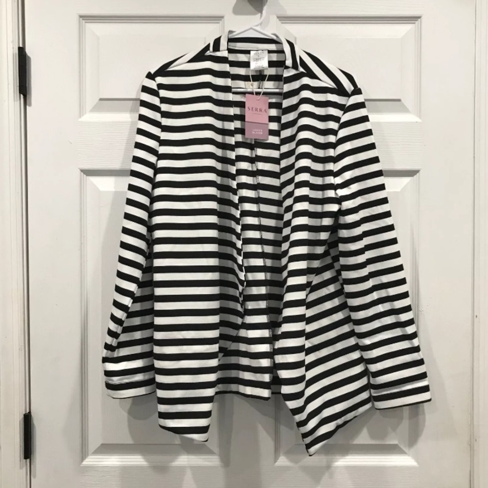 Medium Women's Black and White Striped Jacket Blazer NWT